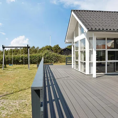 Stunning In With House A Panoramic View Дом отдыха